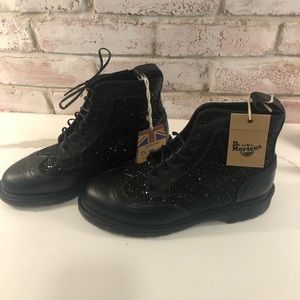 NEW Dr. Martens Surya boots